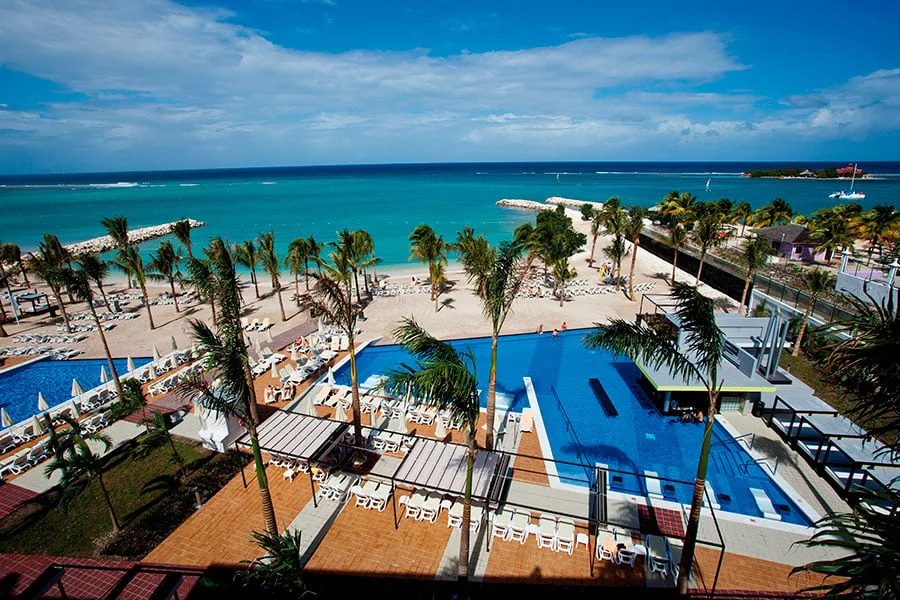 Pools and sea views at RIU Palace Jamaica